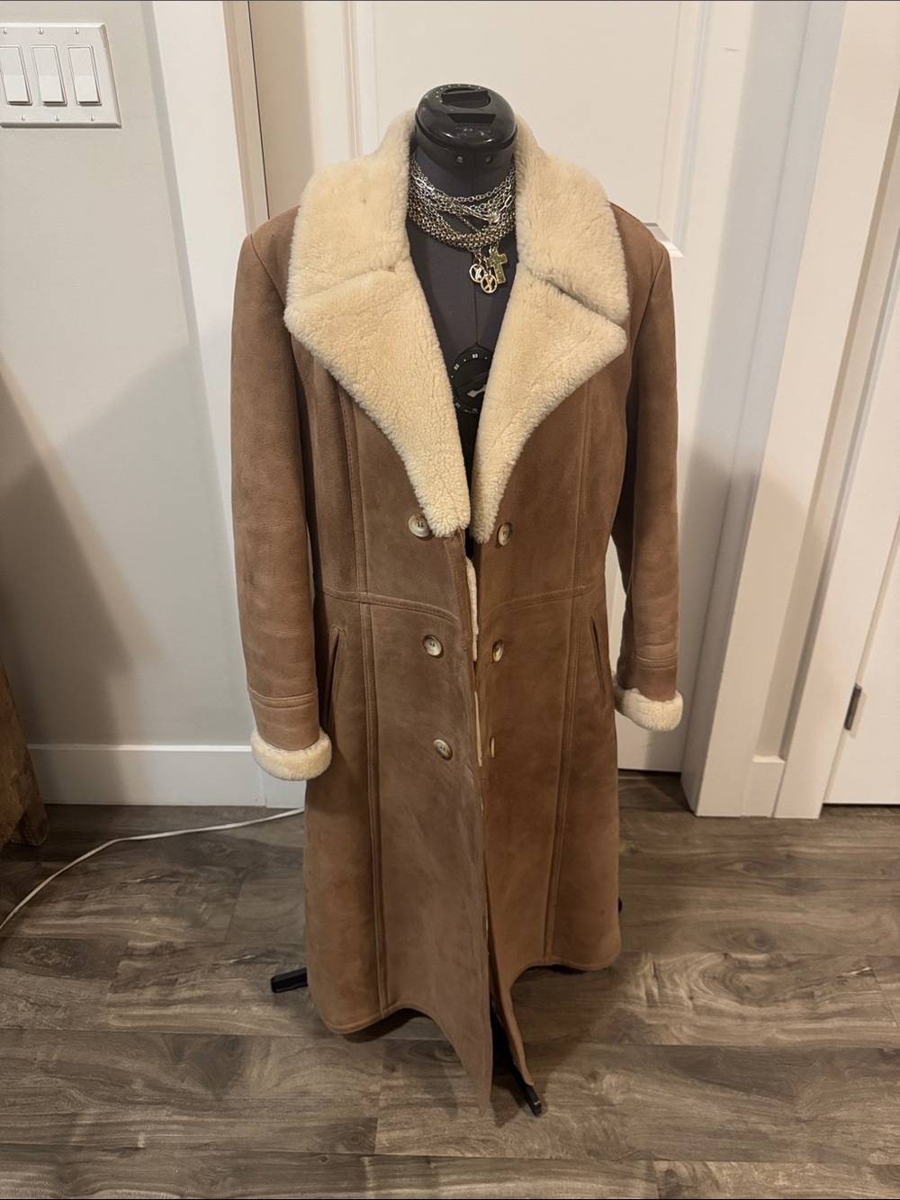 Sears Brown Suede Trench Coat with Cream Shearling Collar - est small